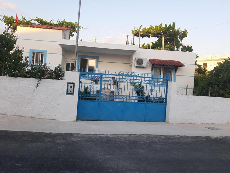 Apartament Luani Ксамил Екстериор снимка
