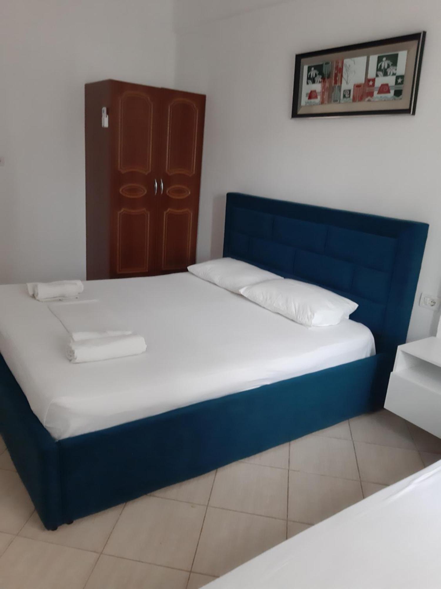 Apartament Luani Ксамил Стая снимка
