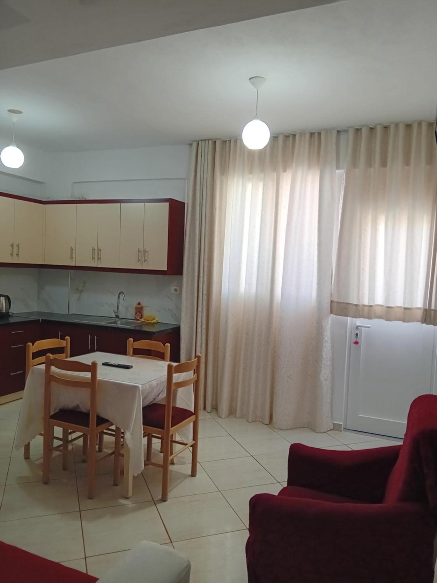 Apartament Luani Ксамил Стая снимка